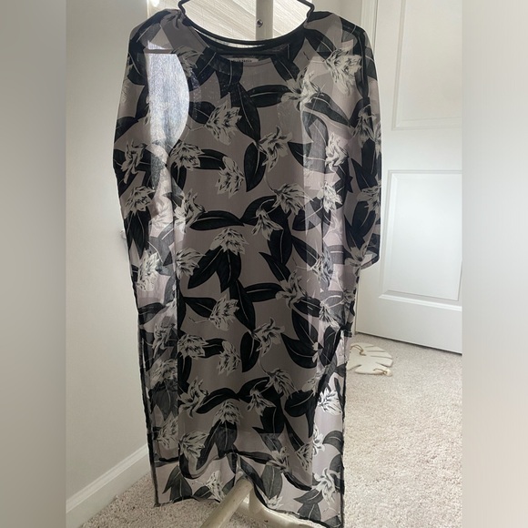 Layered neutral floral print dress - Picture 2 of 5